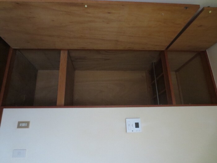 物件内観写真6　(収納)