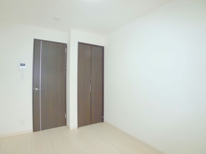 物件内観写真11　(居室)