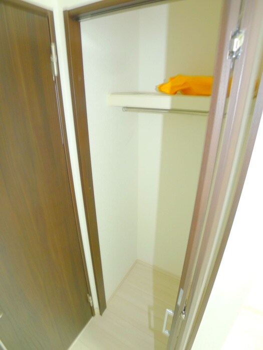 物件内観写真12　(収納)