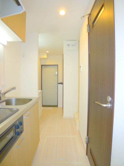 物件内観写真18　(廊下)