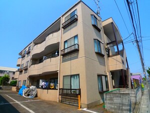 フラットハッピ－外観写真