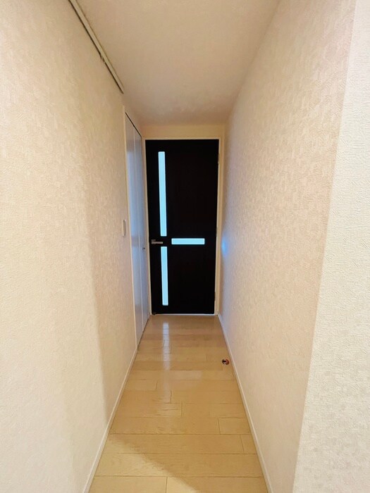 物件内観写真20　(廊下)