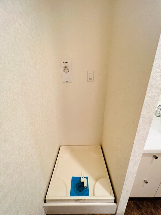 物件内観写真22　(洗濯機置場)