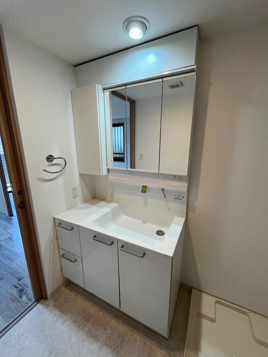 物件内観写真11　(洗面)