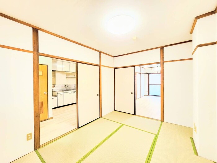 物件内観写真9　(居室)