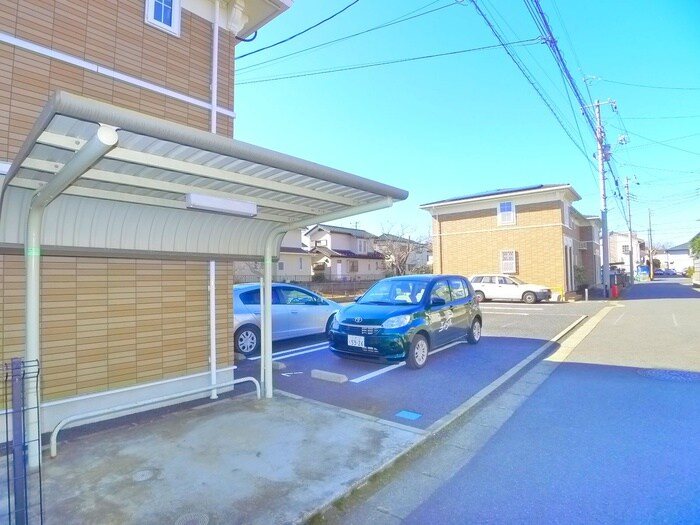 物件外観写真5　(駐輪場)