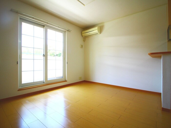 物件内観写真13　(内観写真)