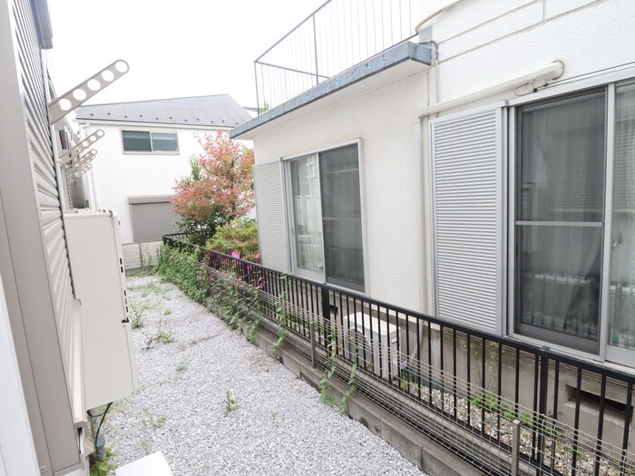 物件内観写真17　(室内からの展望)