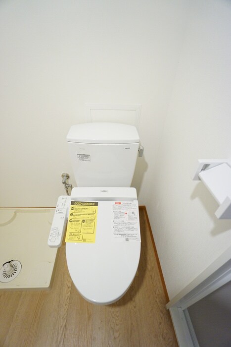 物件内観写真16　(トイレ)