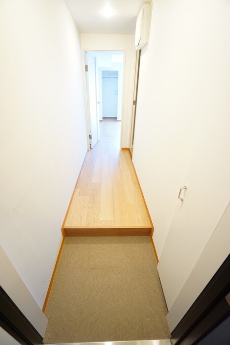 物件内観写真17　(廊下)