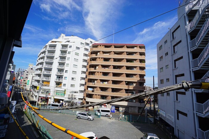 物件内観写真22　(室内からの展望)