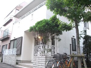 ＢＥＹＡＺＥＶ(1F)外観写真