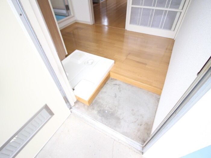 物件内観写真15　(玄関)