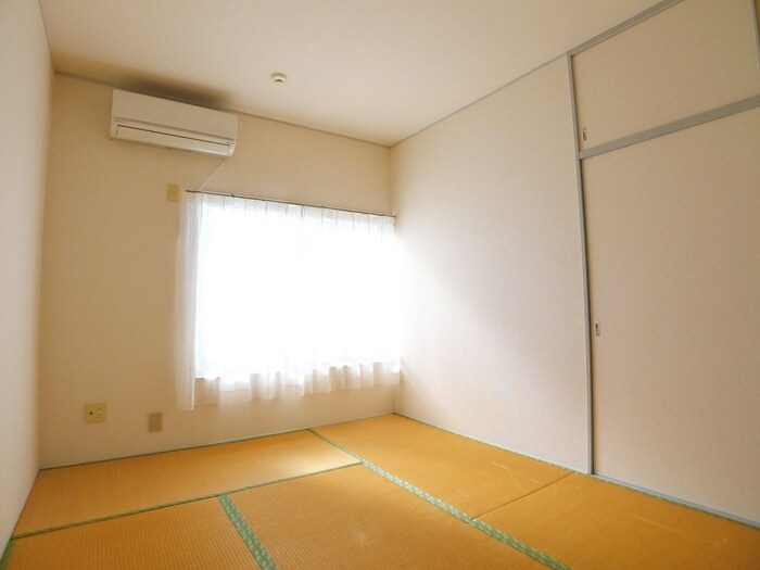 物件内観写真8　(居室)