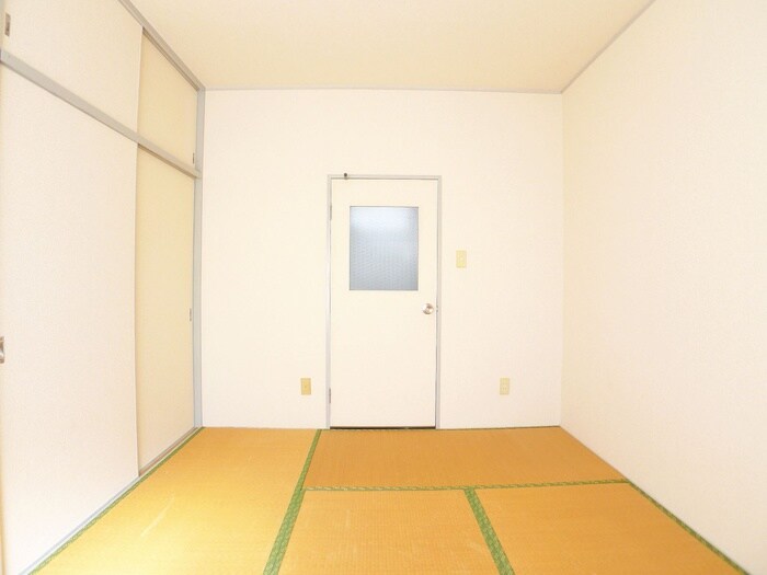 物件内観写真10　(居室)