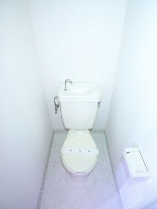 物件内観写真14　(トイレ)