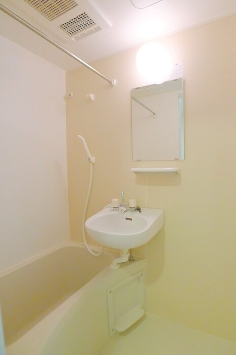 物件内観写真12　(バス／シャワールーム等)