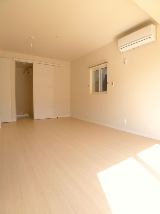 物件内観写真6　(居室)