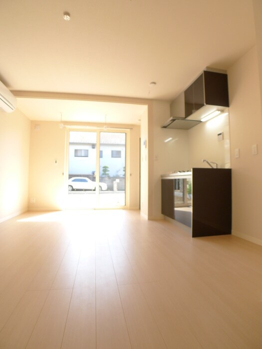 物件内観写真9　(ベランダ・バルコニー)