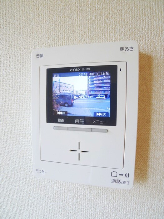 物件内観写真13　(玄関)