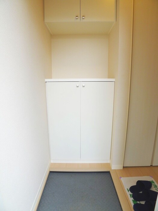 物件内観写真14　(靴箱)
