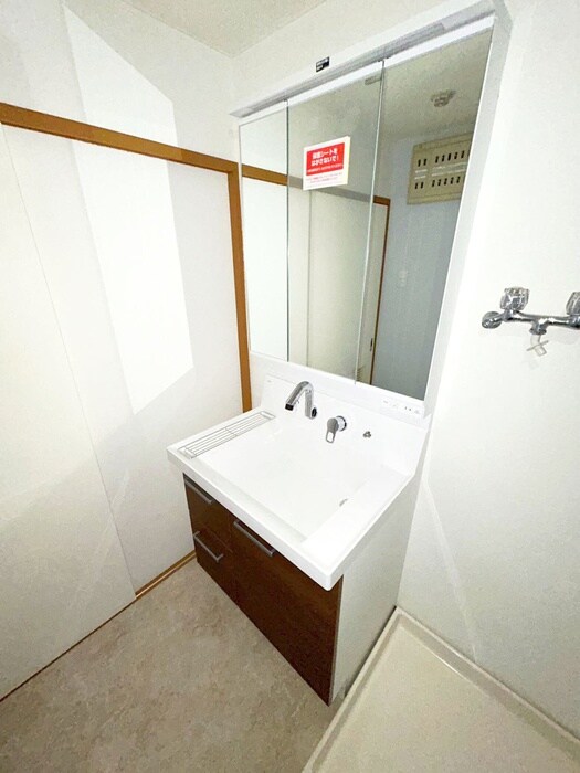 物件内観写真12　(洗面)