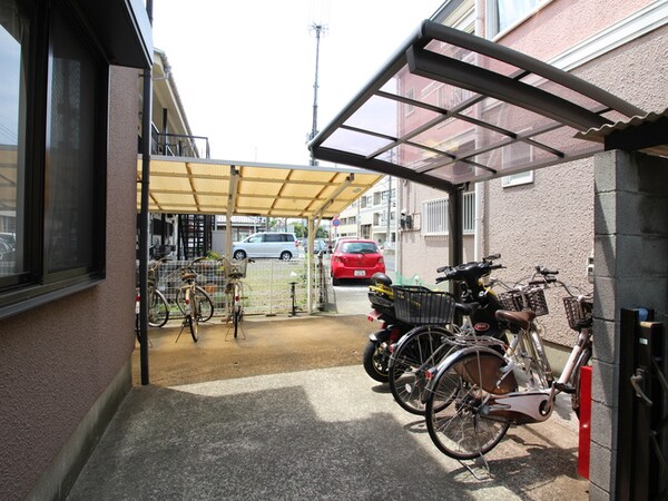 バイク置き場