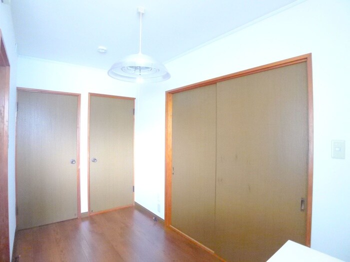 物件内観写真4　(居室)