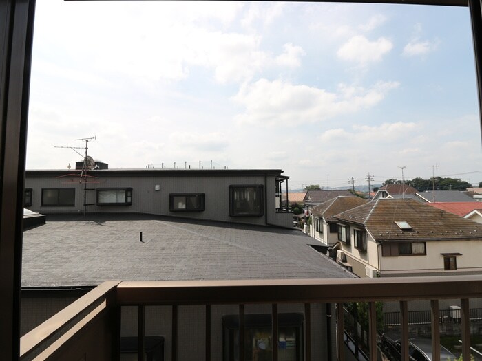 物件内観写真16　(室内からの展望)