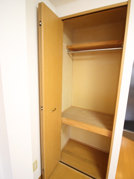 物件内観写真12　(収納)