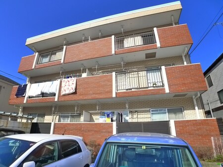 第３ビュ－スト－ンハイム外観写真