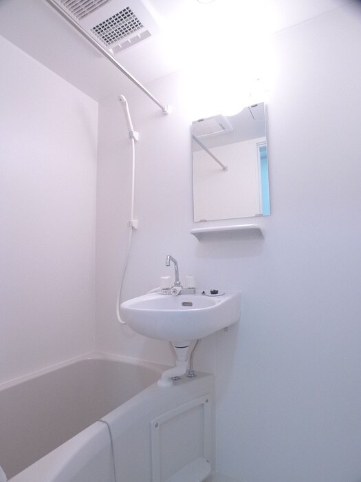 物件内観写真13　(バス／シャワールーム等)