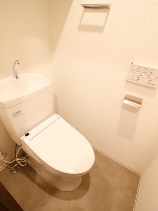 物件内観写真17　(トイレ)