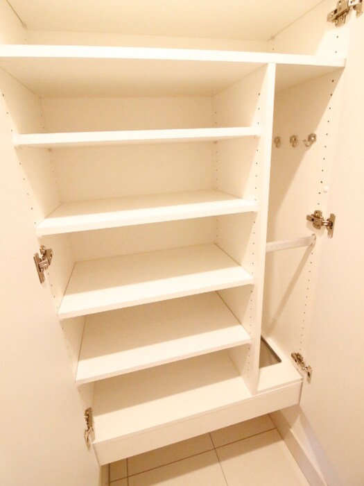 物件内観写真17　(靴箱)