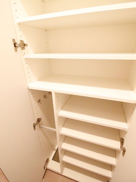 物件内観写真19　(靴箱)