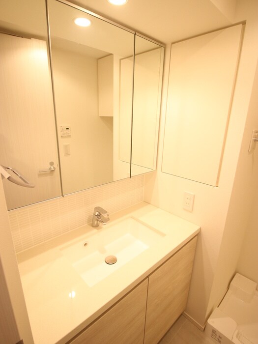 物件内観写真9　(洗面)