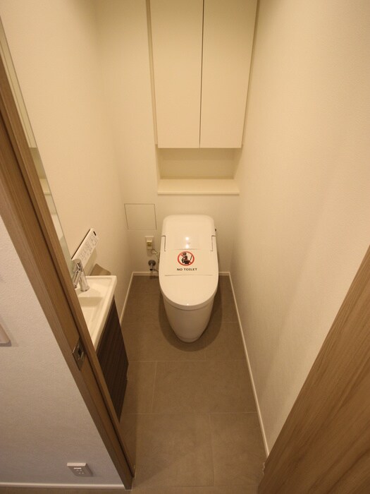 物件内観写真9　(トイレ)