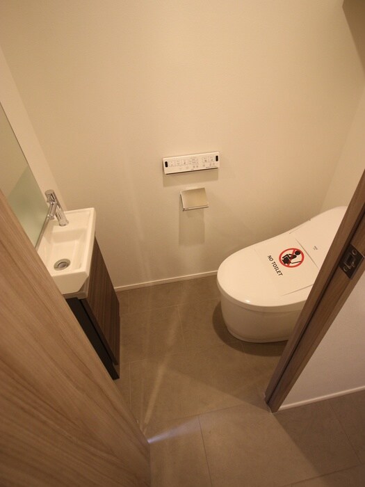 物件内観写真10　(トイレ)