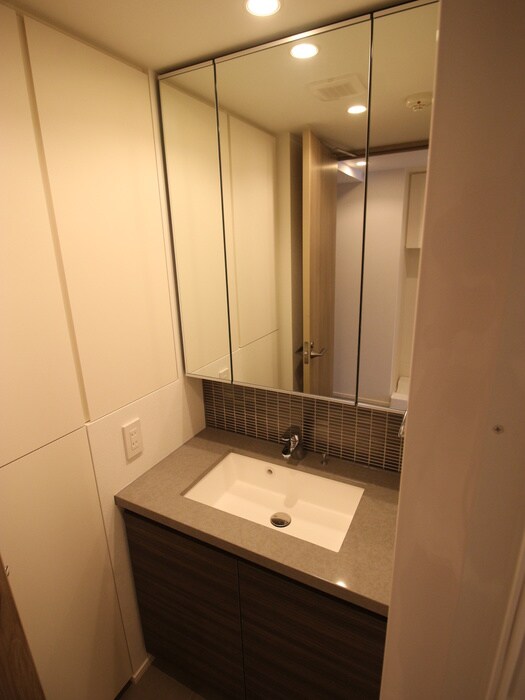 物件内観写真11　(洗面)