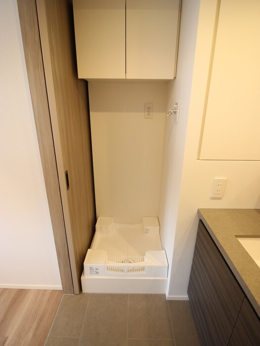 物件内観写真12　(洗濯機置場)