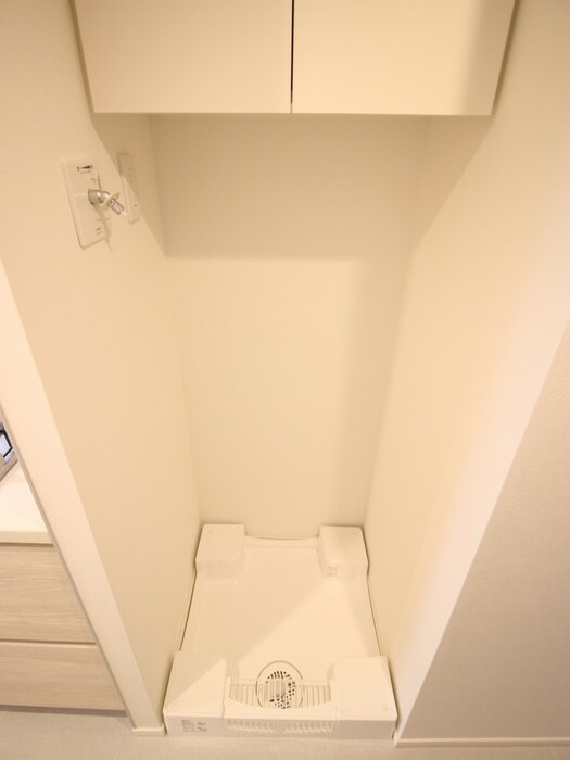 物件内観写真12　(洗濯機置場)