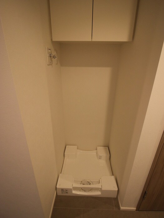 物件内観写真12　(洗濯機置場)