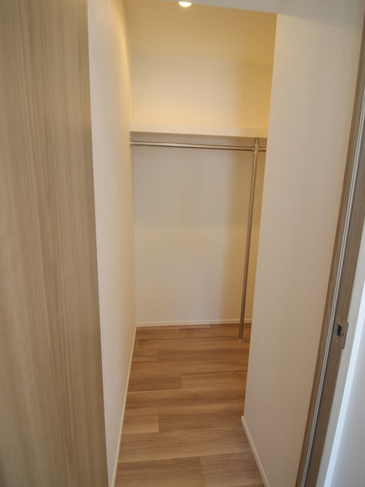 物件内観写真15　(収納)