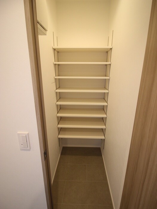 物件内観写真17　(靴箱)