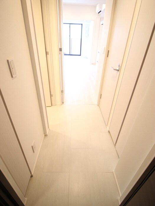 物件内観写真17　(玄関)
