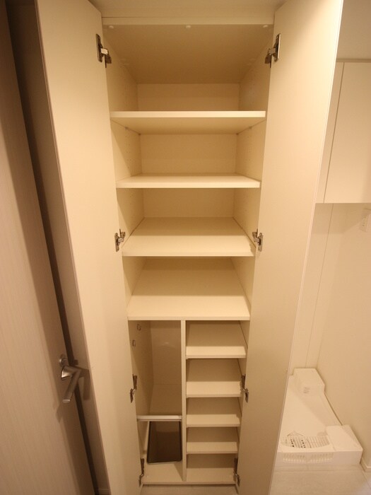 物件内観写真18　(廊下)