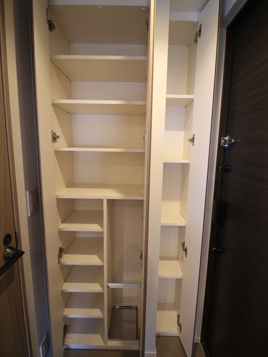 物件内観写真18　(靴箱)