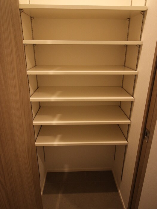 物件内観写真18　(靴箱)