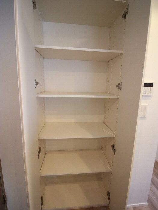 物件内観写真20　(収納)