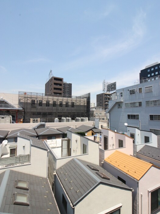 物件内観写真22　(室内からの展望)